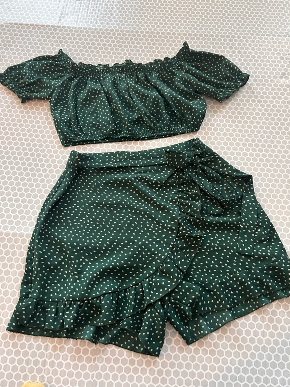 Green Polka Dot Two-Piece Crop Top & Ruffle Skort Set Size L